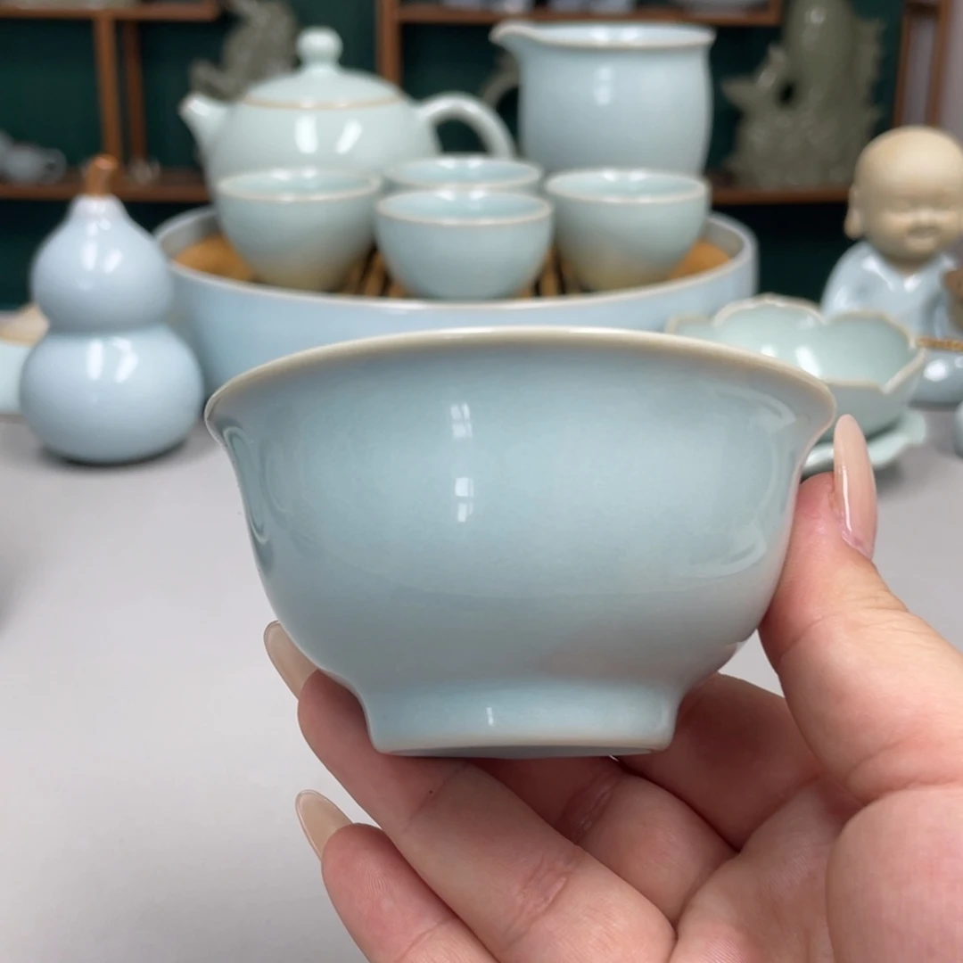 雨***@瓷永乐杯带礼盒要开片多的