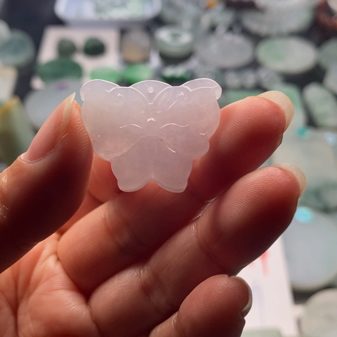 定制翡翠未镶嵌小蝴蝶