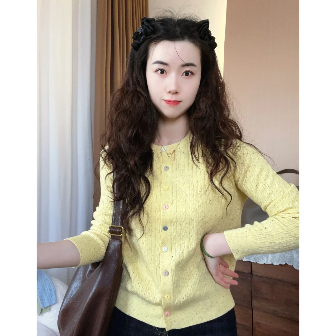 悠悠~【芝麻糖】2025秋季新款彩扣麻花开衫长袖针织宽松女装上衣