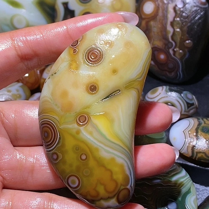 玛瑙/玉髓未镶嵌珠宝奇石43