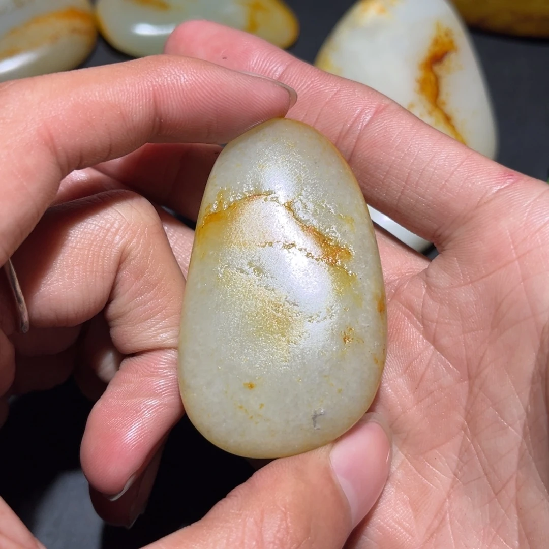 和田玉未镶嵌珠宝奇石