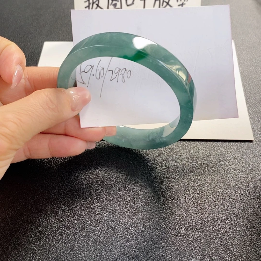 翡翠未镶嵌手镯天然翡翠