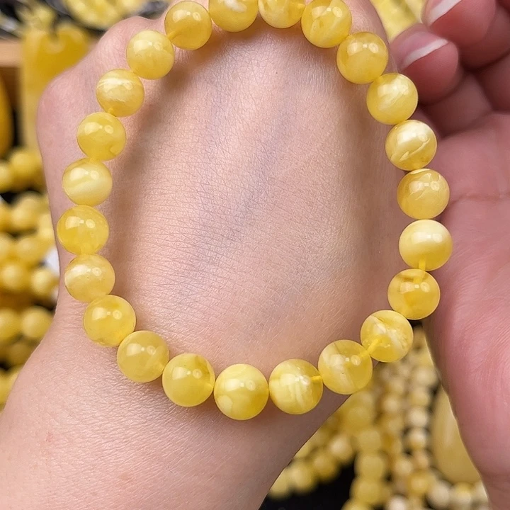 琥珀未镶嵌颈饰琥珀