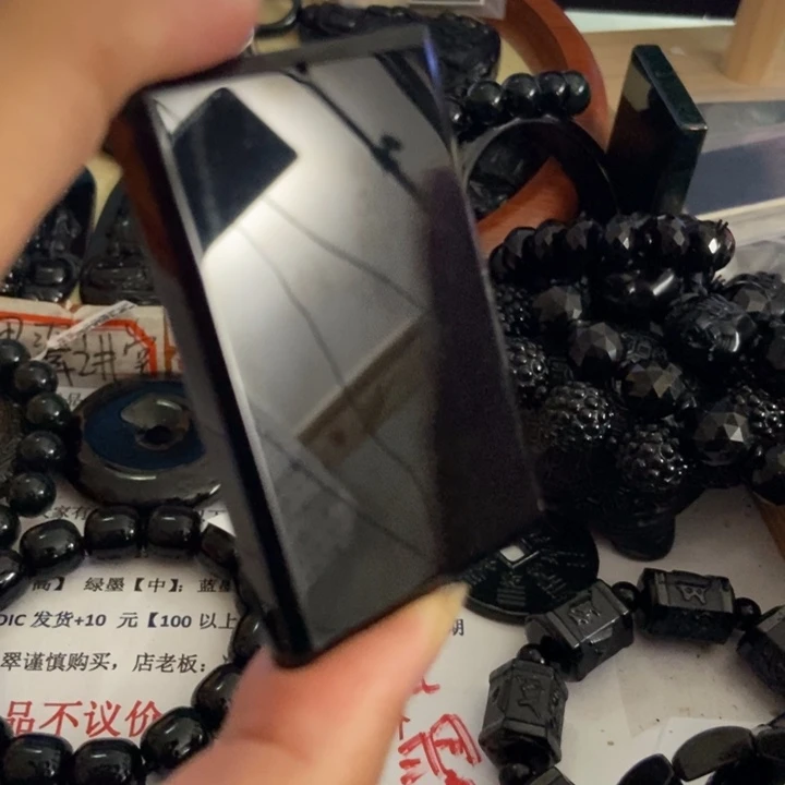 翡翠未镶嵌颈饰墨翠