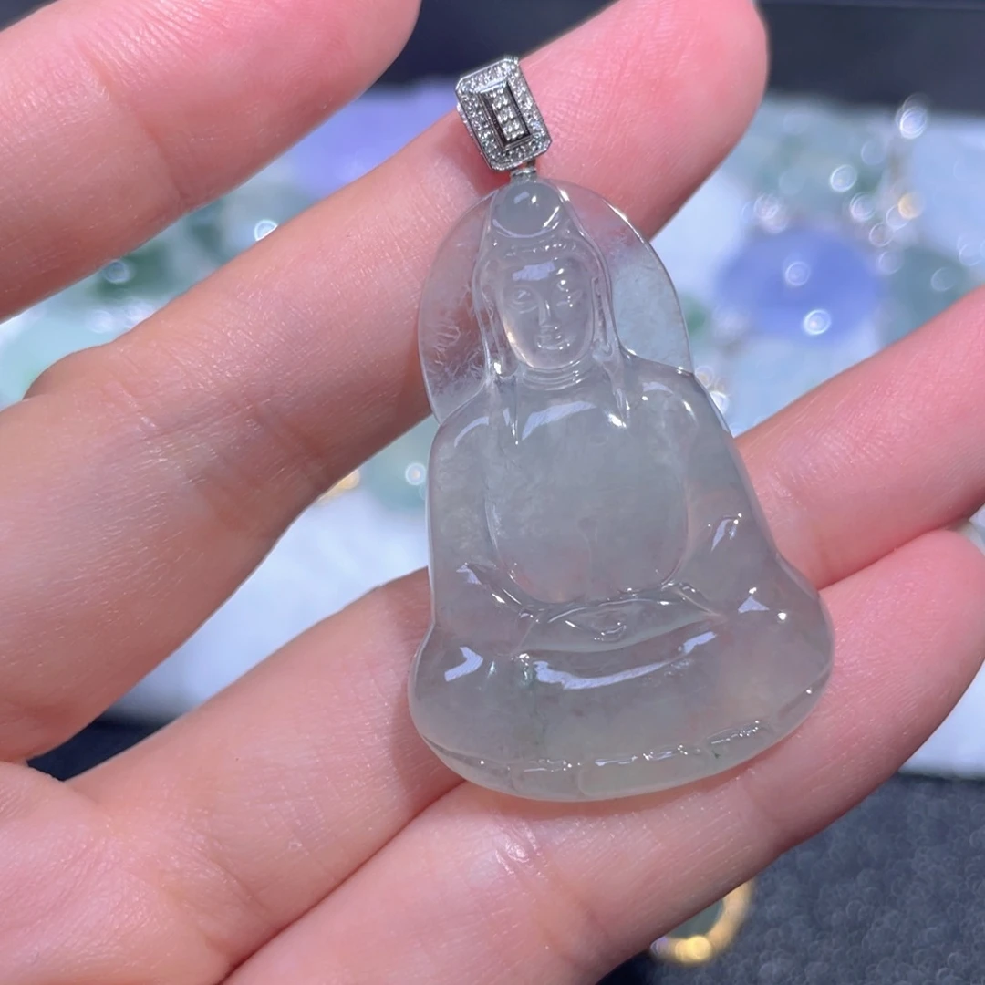 翡翠18K金镶嵌颈饰翡翠