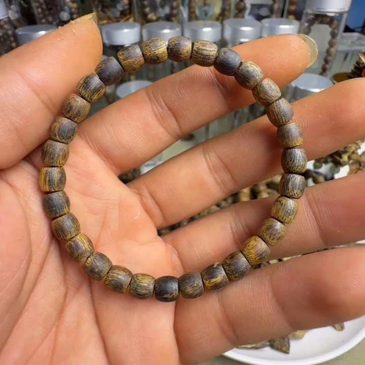 树脂制品海南白棋秒沉水鼓珠卡6
