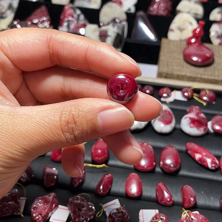 天然辰砂原矿红砂平安扣5.8克