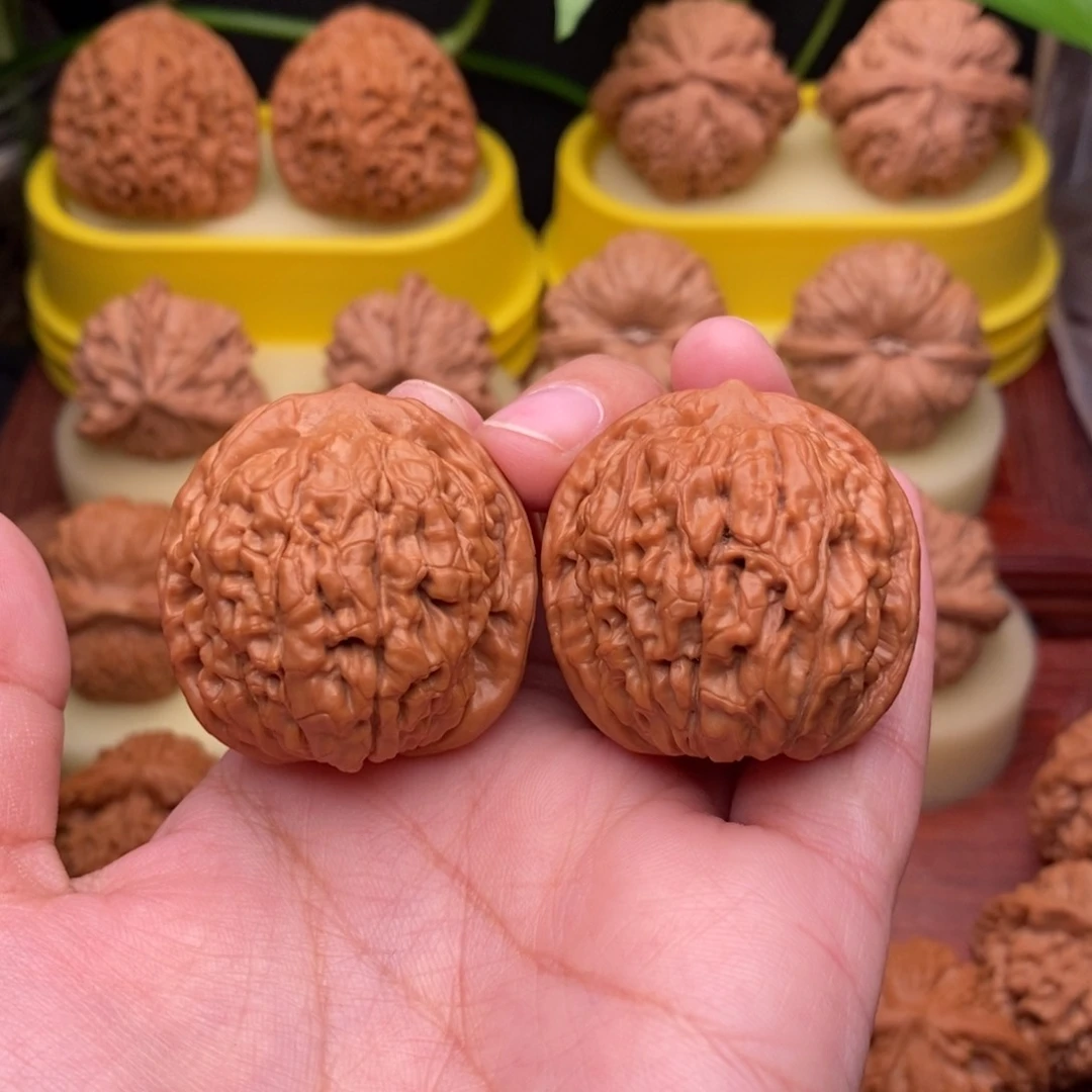 把件文玩核桃?****36“毕业”大莲花“大漏”