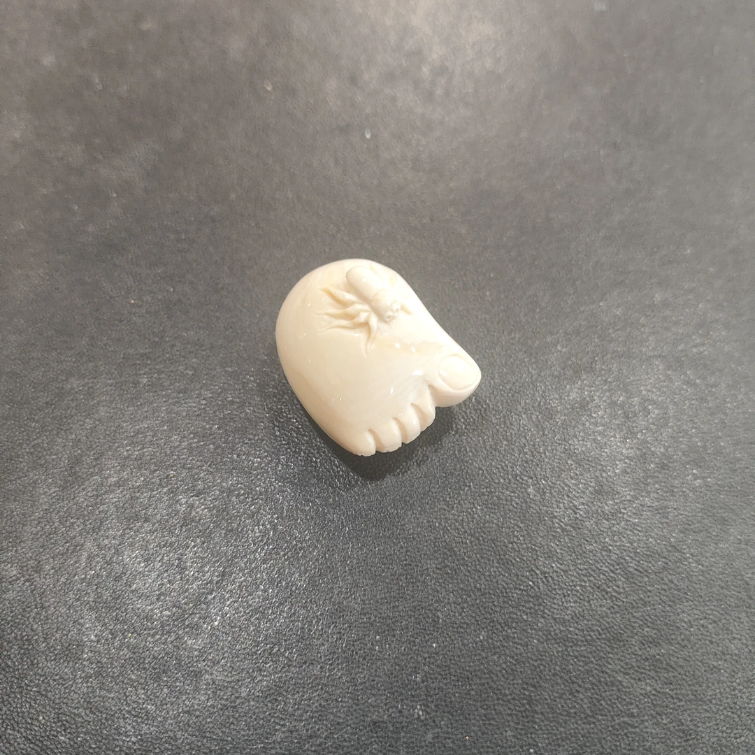 猛犸约8.7克雕刻件ZL1239