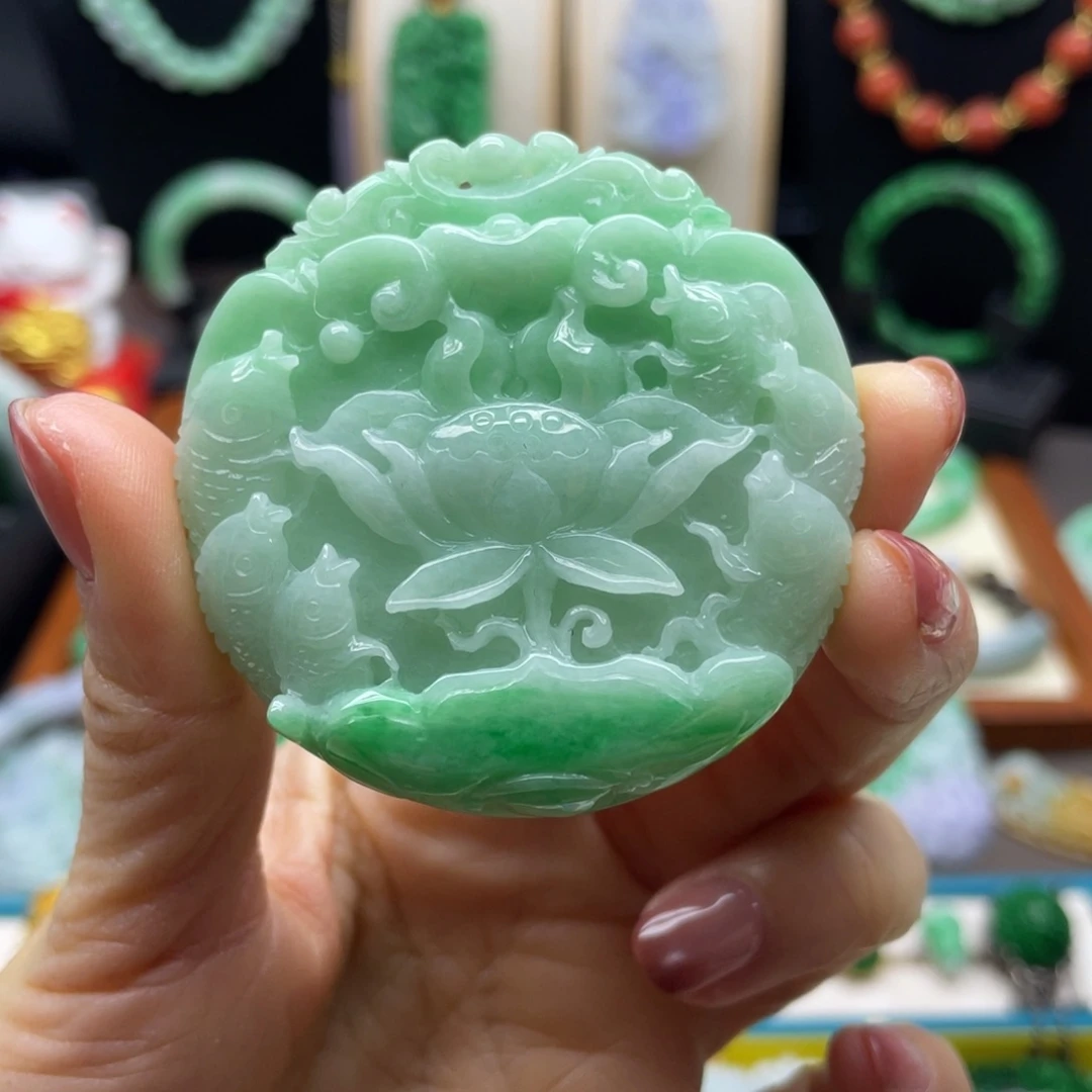 翡翠未镶嵌颈饰翡翠荷叶