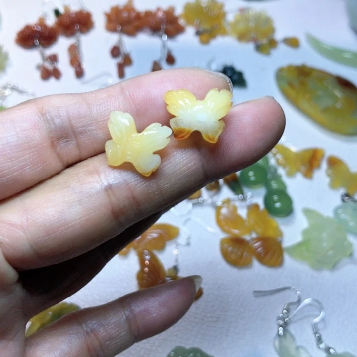 【闪购商品】蛇纹石玉耳环未镶嵌