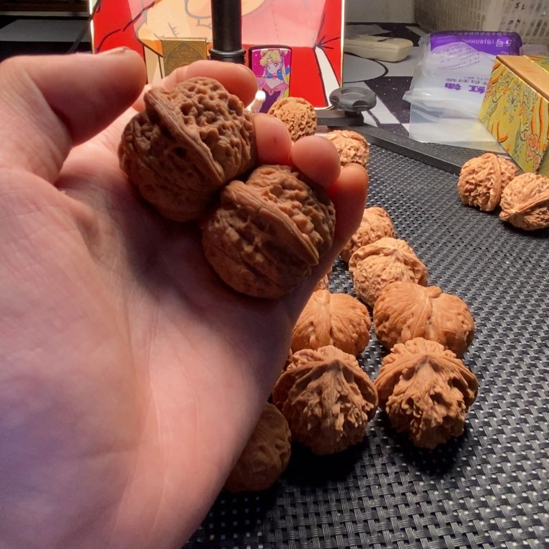 。***文玩核桃精品对血麒麟