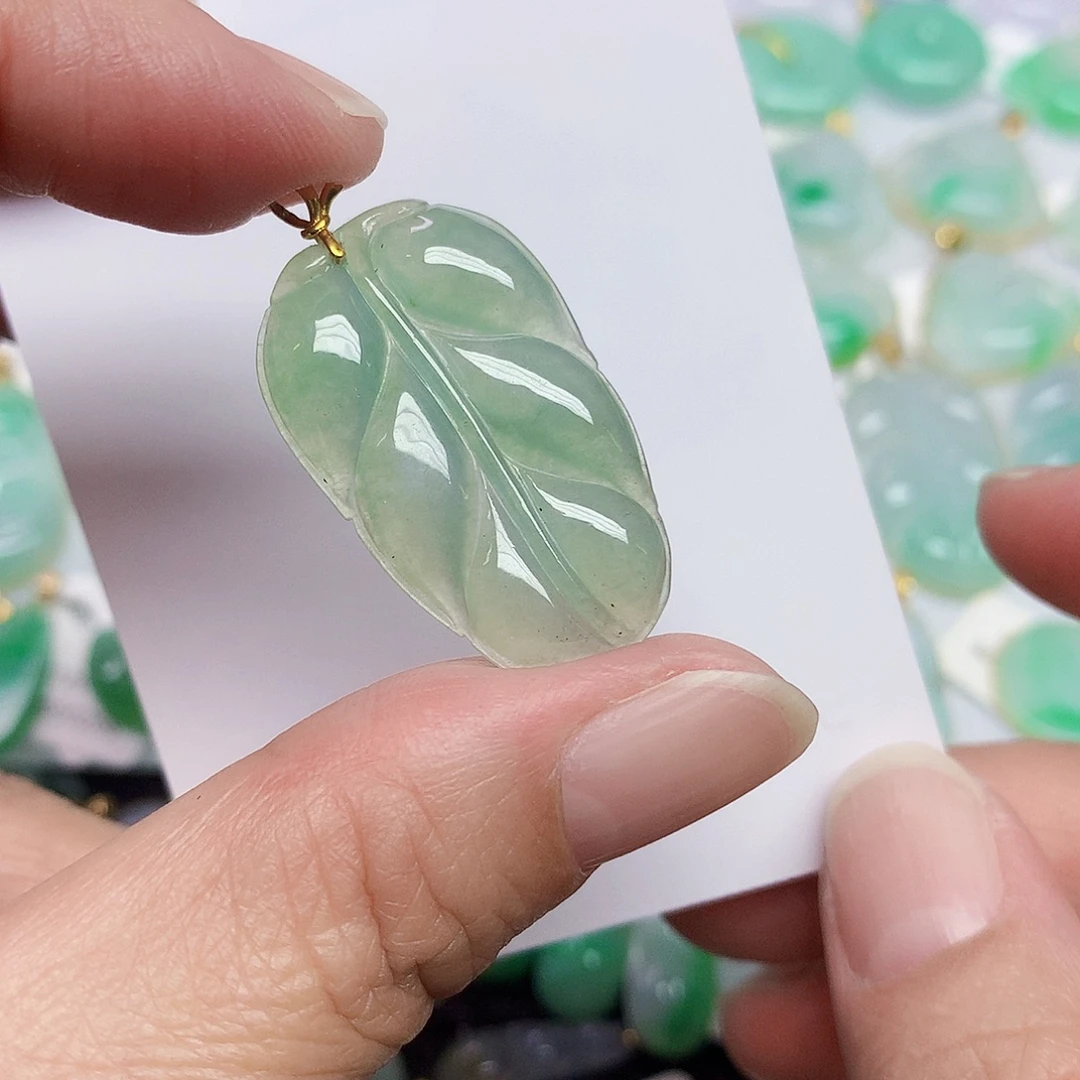 翡翠18K金镶嵌颈饰3578899