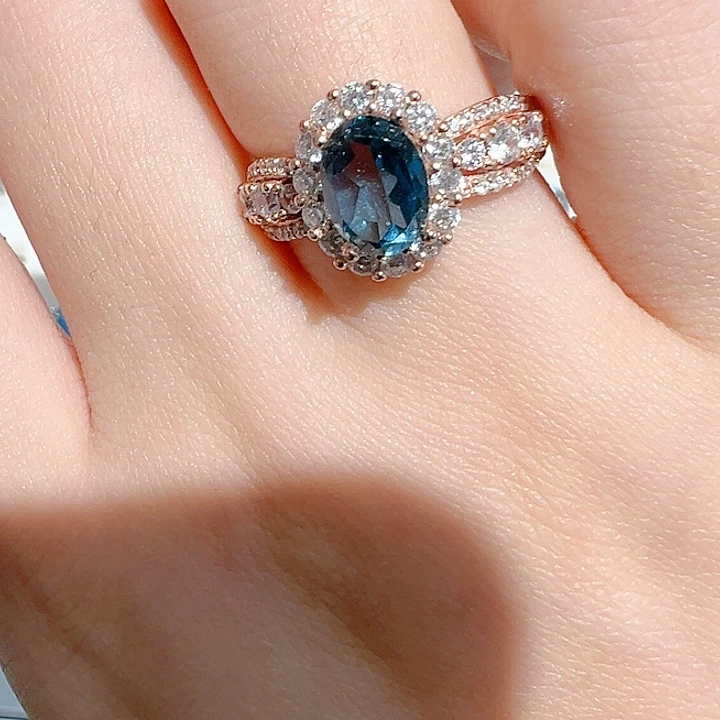 银S925镶嵌托帕石戒指