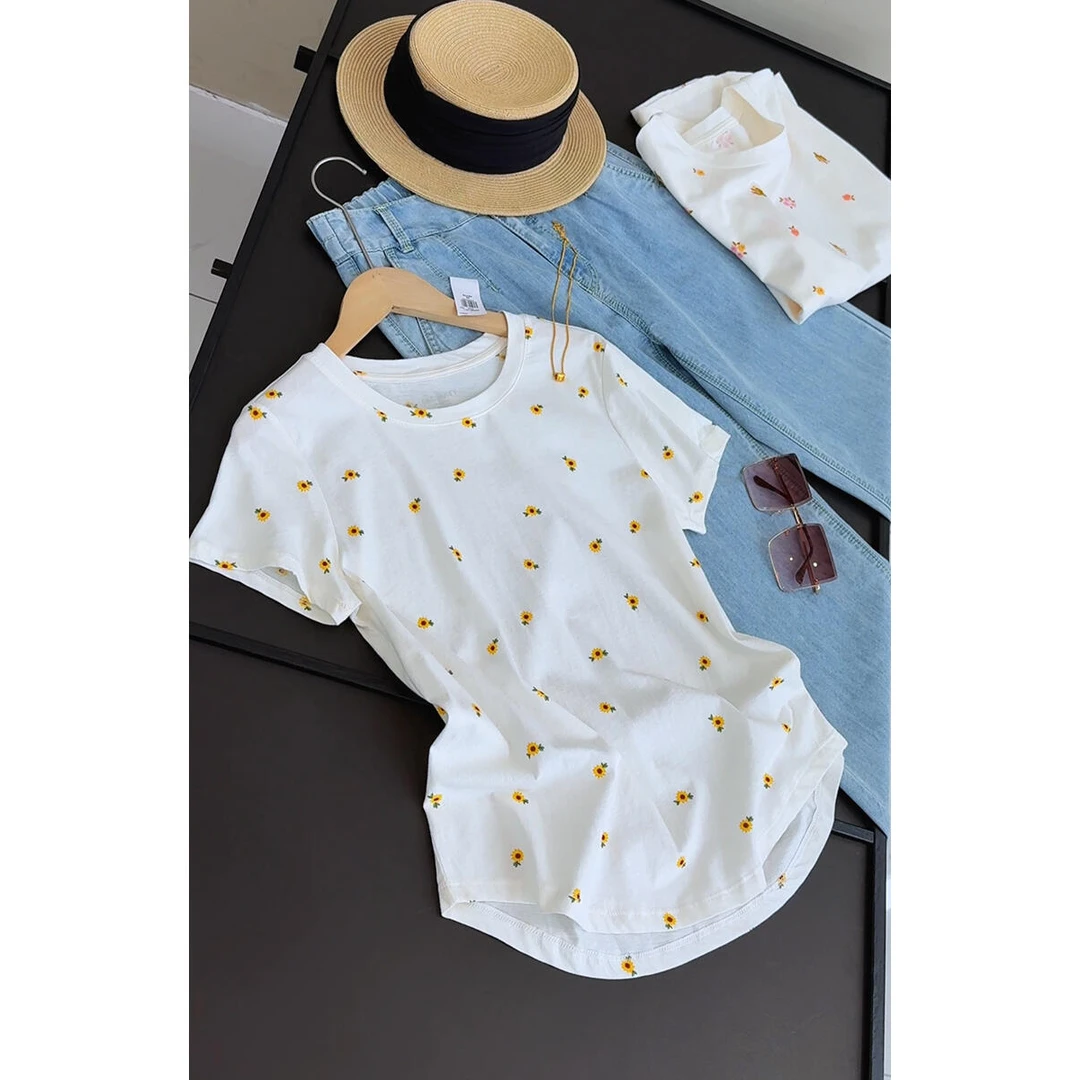韩系白色印花正肩圆领短袖t恤女2025夏日新款绝美修身小上衣