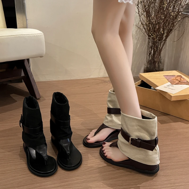 复古港风2025夏季新款时尚凉靴休闲皮带扣夹趾网红百搭短靴坡跟鞋