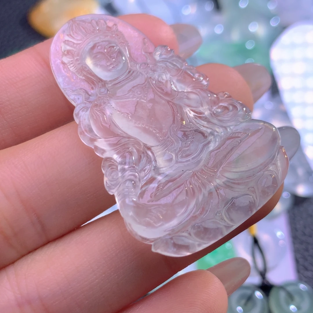 翡翠未镶嵌颈饰缅甸