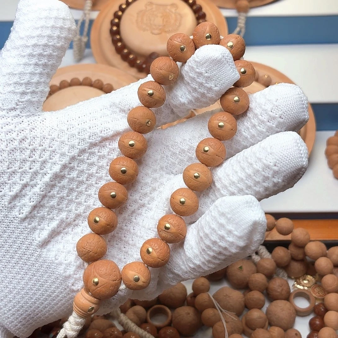 凤眼菩提手串镶嵌铜钉13尺寸一物一图