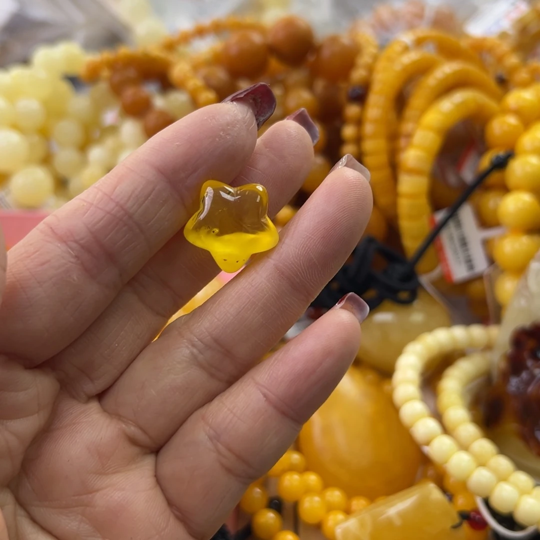 琥珀珠宝奇石未镶嵌