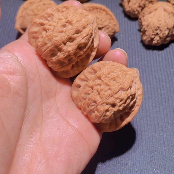 文玩核桃吊坠崔凯