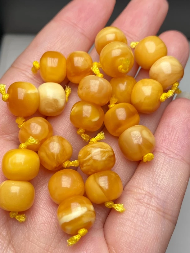 天然蜜蜡俄料蜜糖妖花老型配珠配饰一对微瑕放漏多样性随机发货