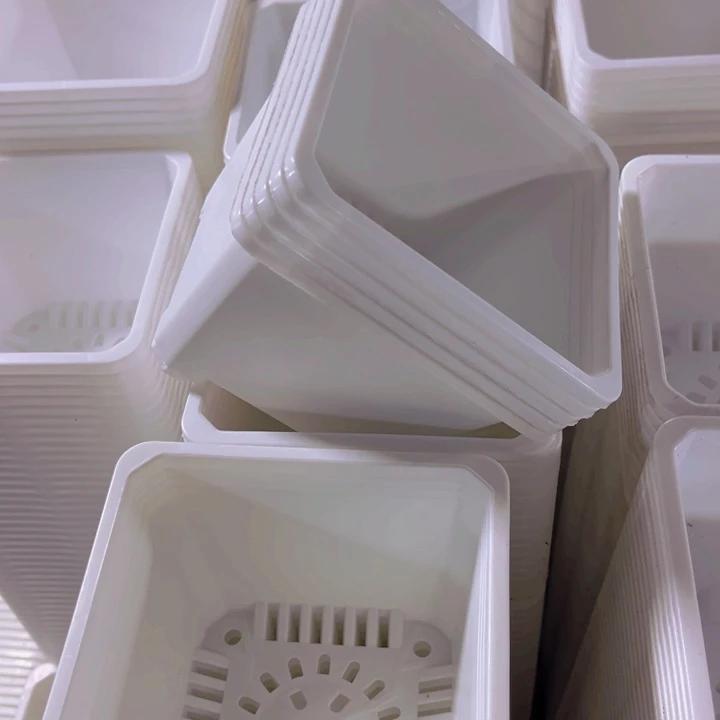 树脂白方口11高8一组30