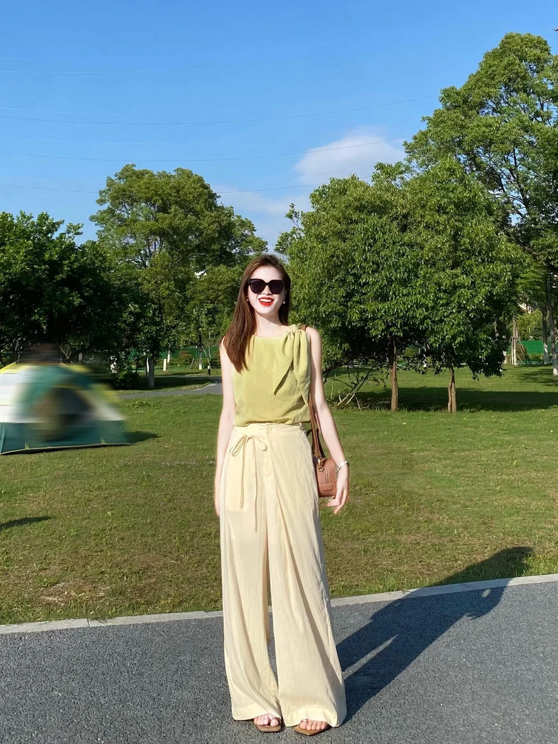 2025春夏新款韩系设计感松弛感吊带背心上衣阔腿裤两件套装