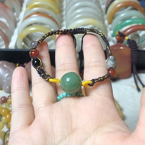 石英质玉未镶嵌手链