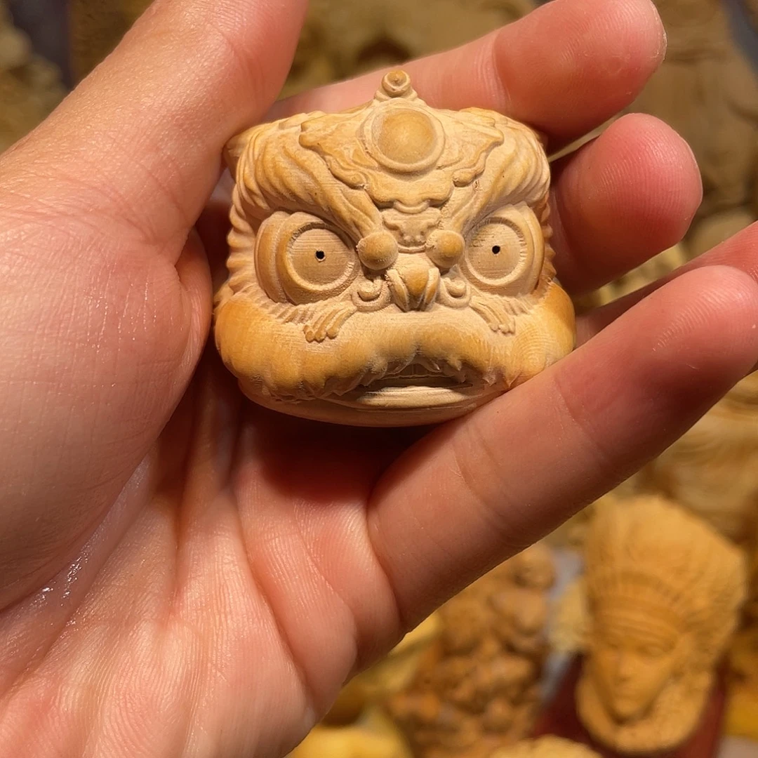 黄杨木小瑕疵醒狮头