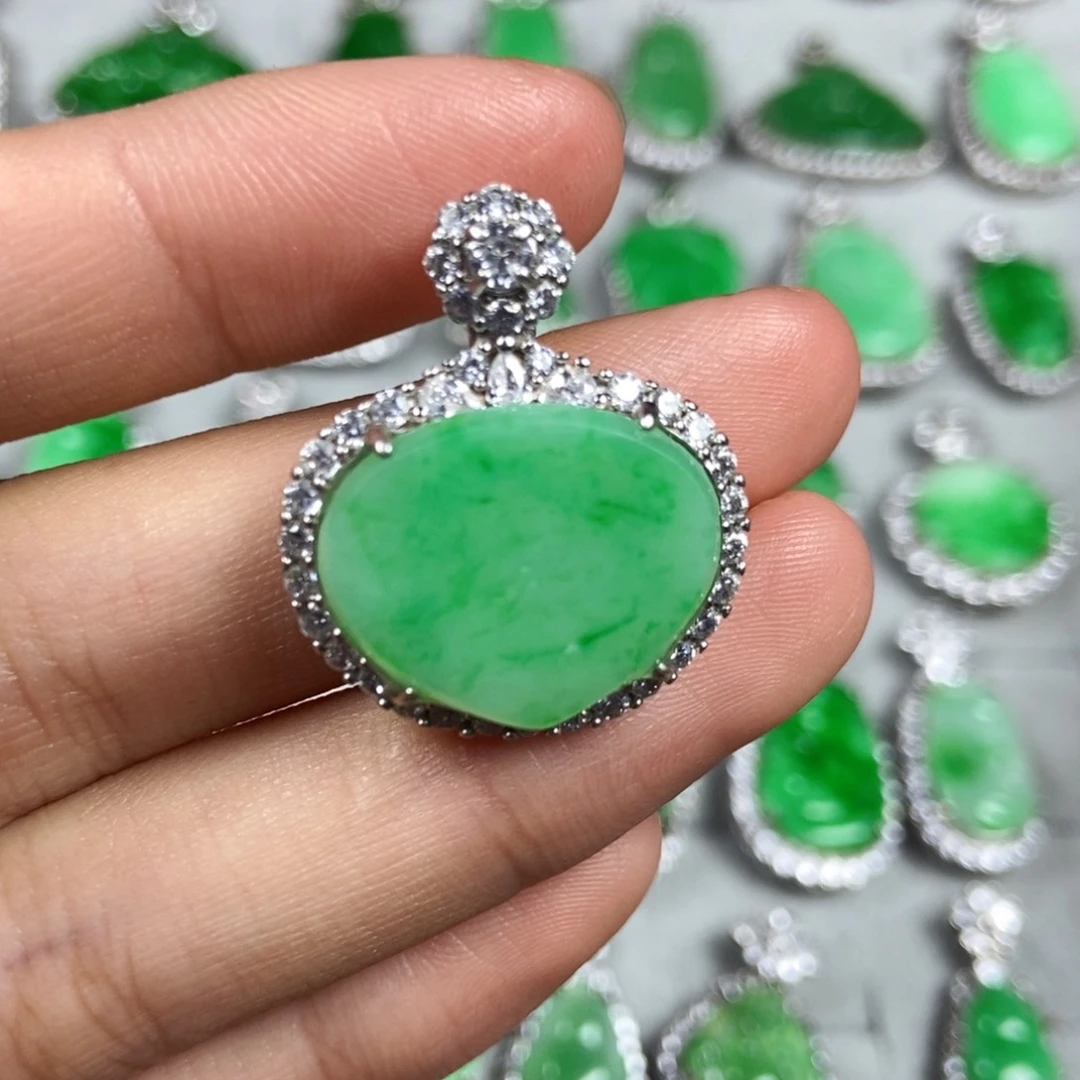 颈饰未镶嵌翡翠爱心