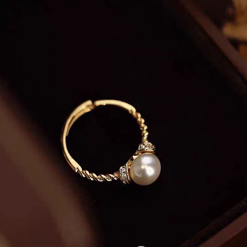 麻花淡水珍珠铜合金戒指【金色/银色随机发一】