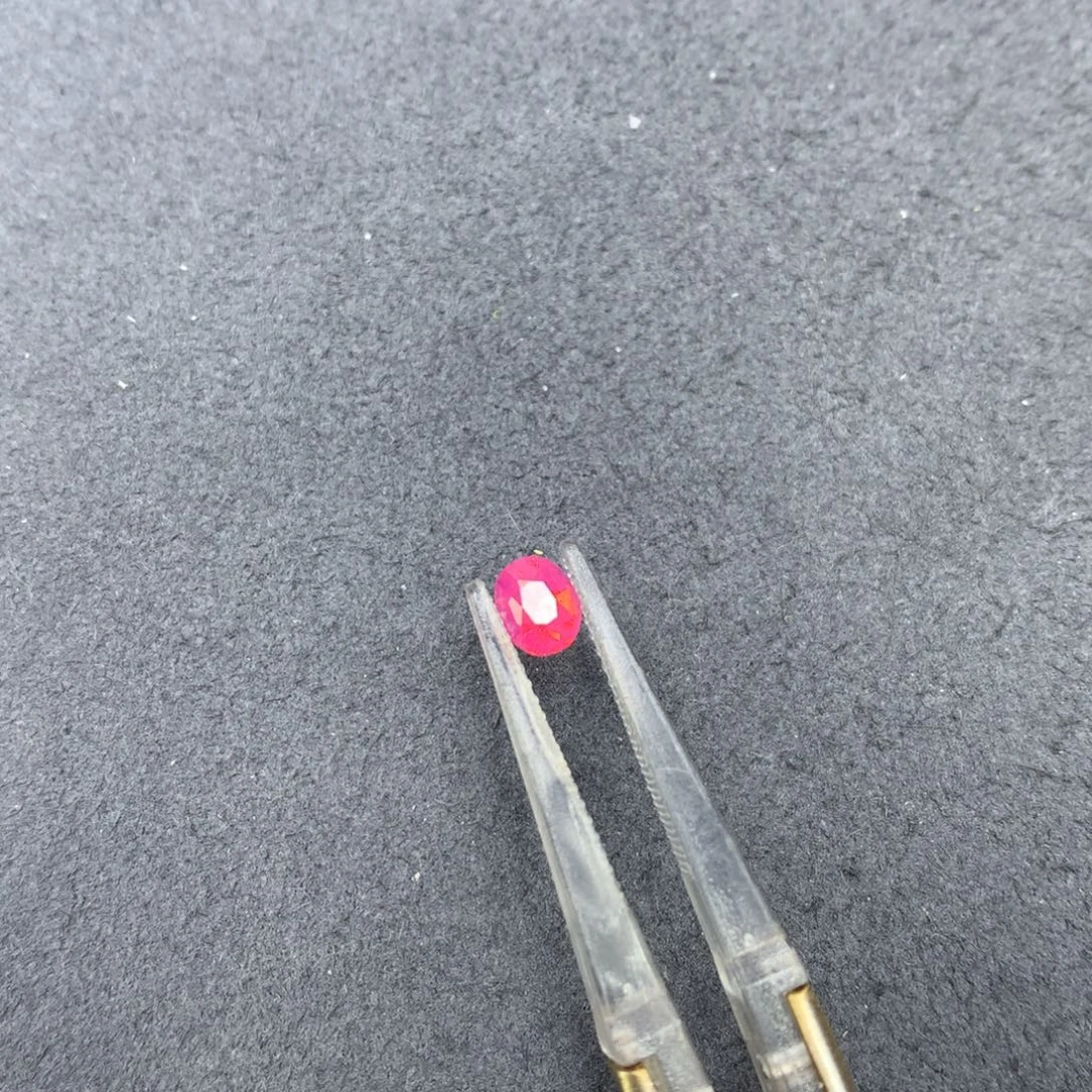 尖晶石裸石0.53ct莲花马亨盖尖晶石 CGI