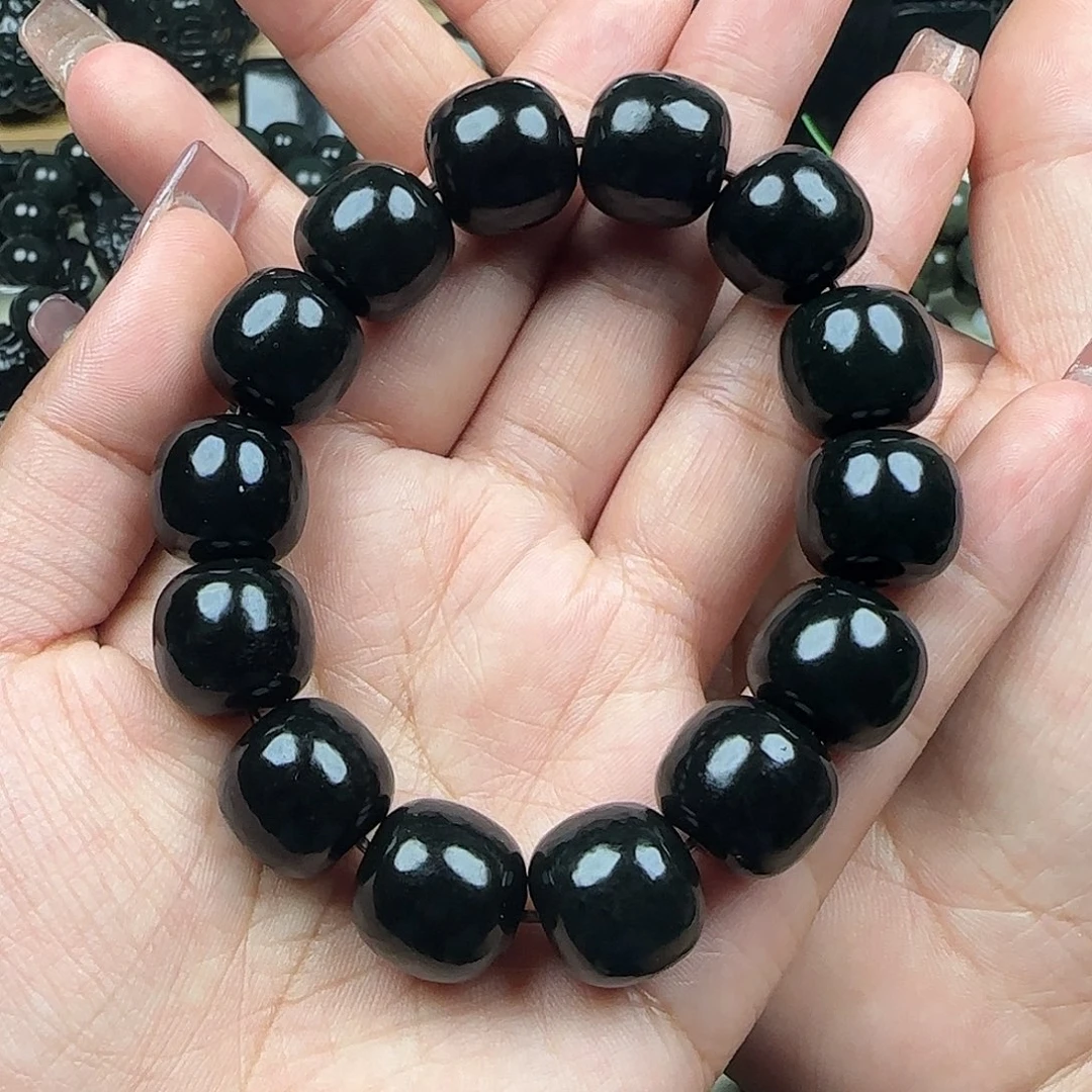 和田玉未镶嵌手串