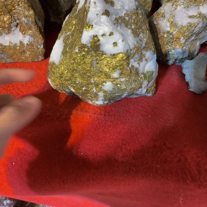 随***风金属图来咯哦哦哦哦们