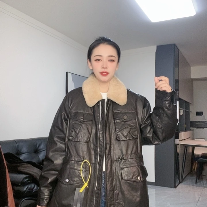 小牛皮油蜡羽绒140斤内