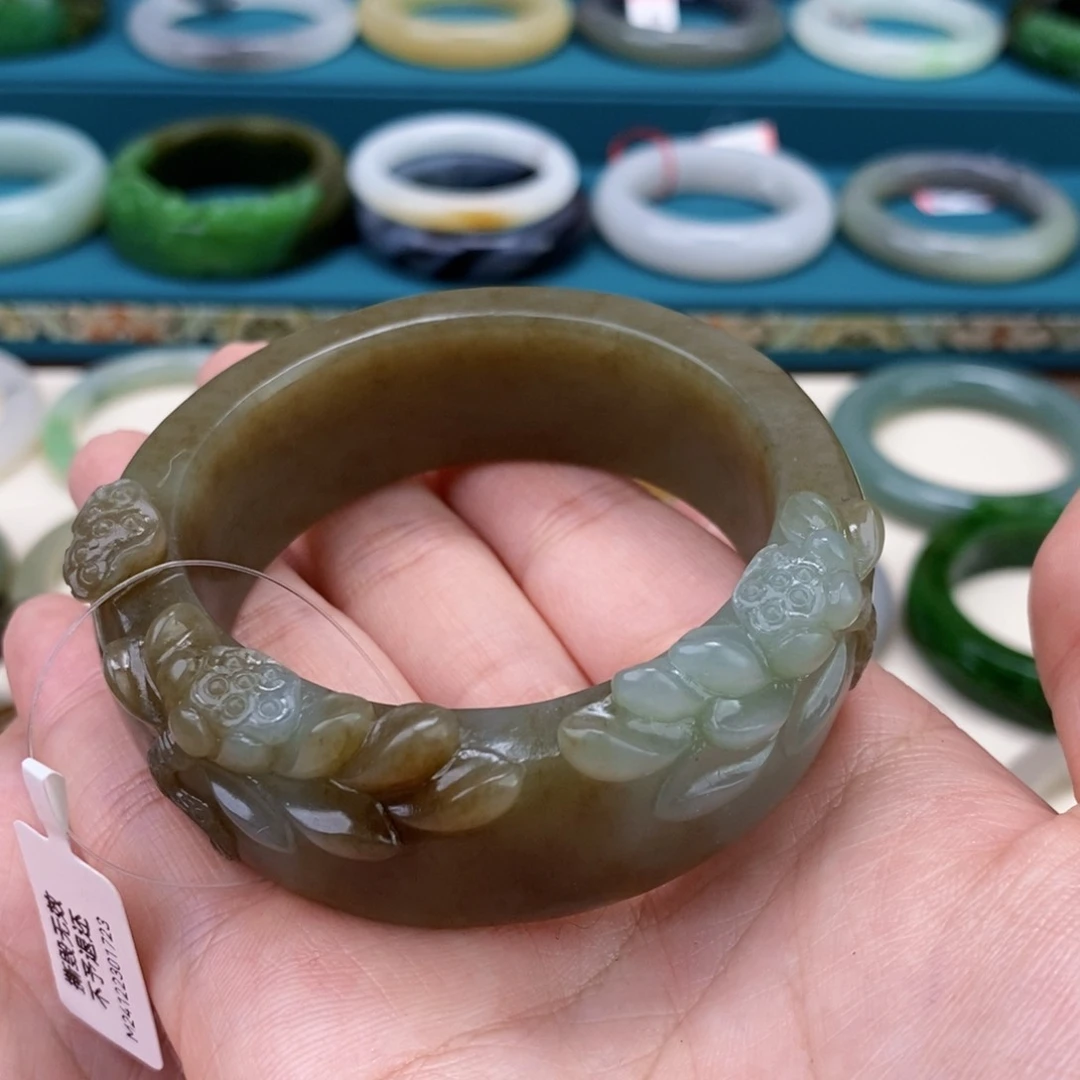 和田玉手镯未镶嵌用****4