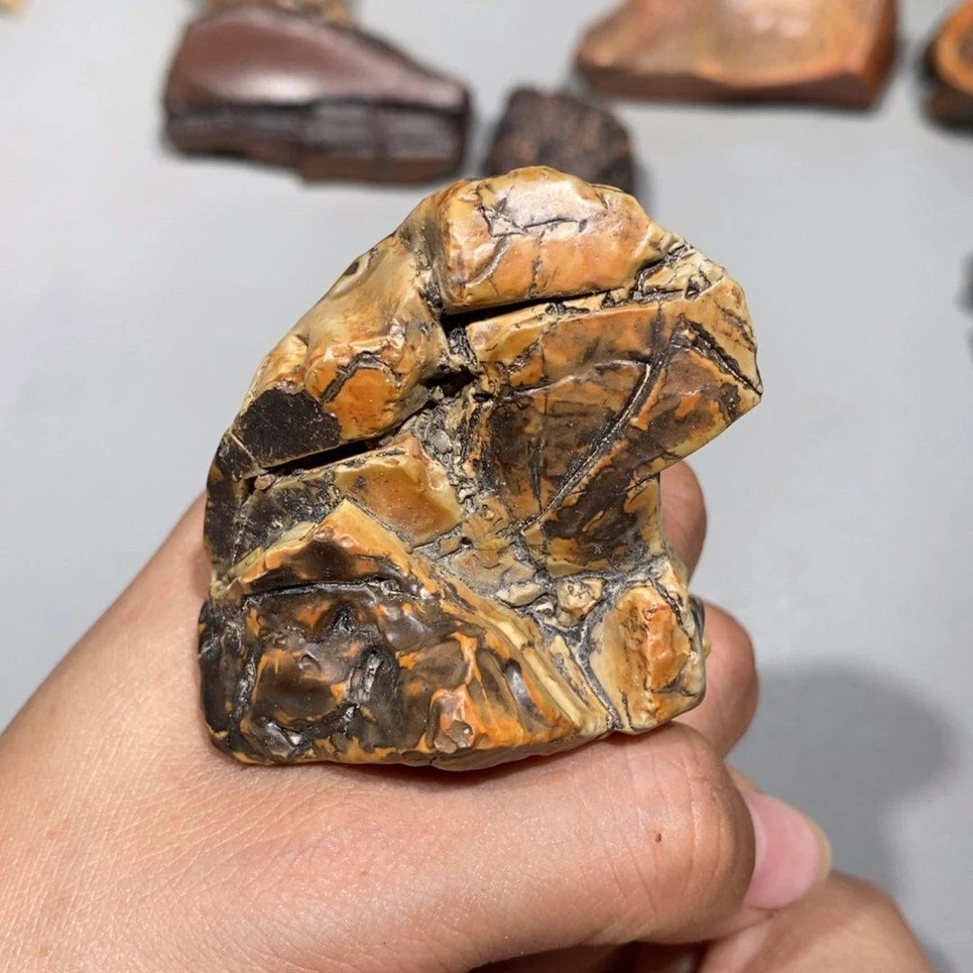 戴***哥玛瑙/玉髓车挂合金56