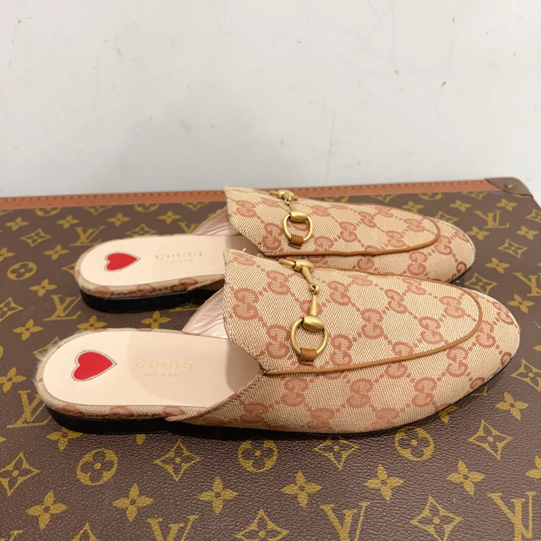 99新 GUCCI/古驰 拖鞋 尺码38成色看直播GSL3038