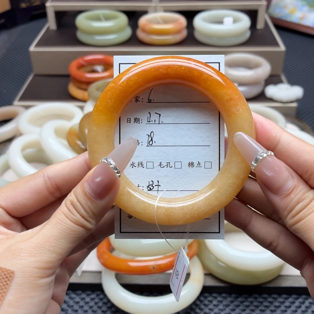 石英质玉未镶嵌手镯