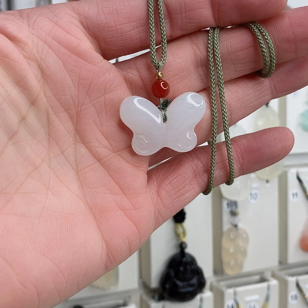 石英质玉颈饰未镶嵌乐*