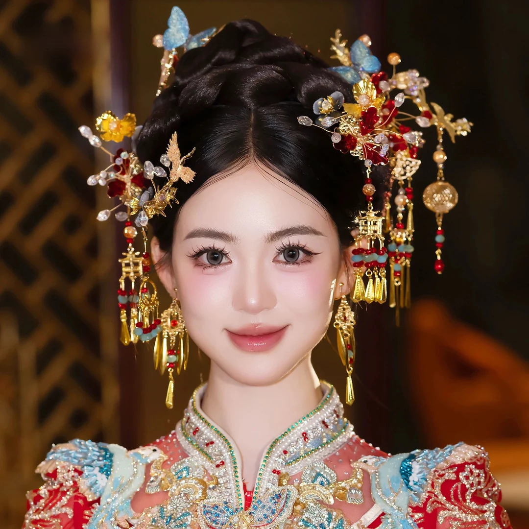 2025新中式新娘金红蓝头饰秀禾龙凤褂马面裙旗袍汉服发饰灯笼步摇