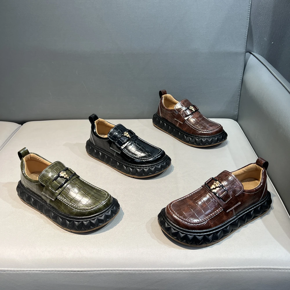 鳄鱼纹皮一脚蹬厚底鞋时尚英伦风单鞋复古男士潮流休闲鞋宽头金属