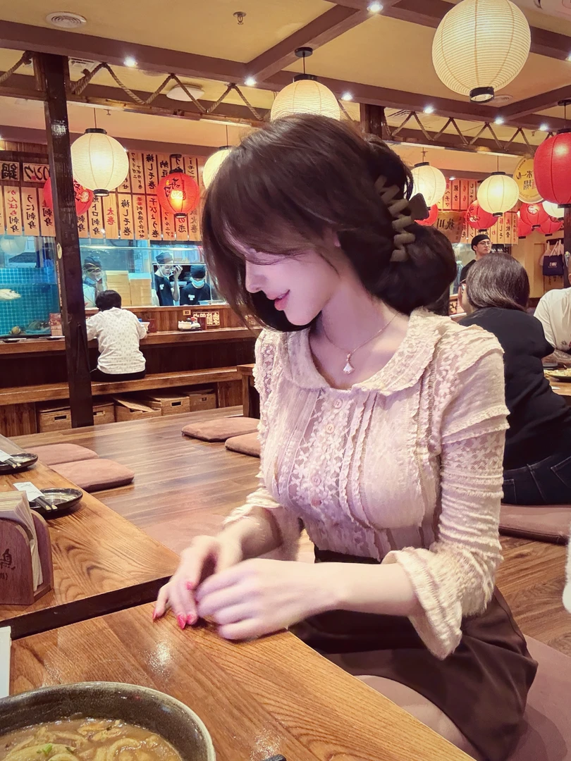 WW原创「思琳英姿」气质针织长袖时尚休闲百搭小众设计上衣半裙套装