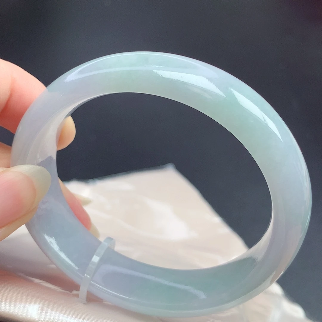 翡翠未镶嵌手镯（贵妃镯）56.5圈口