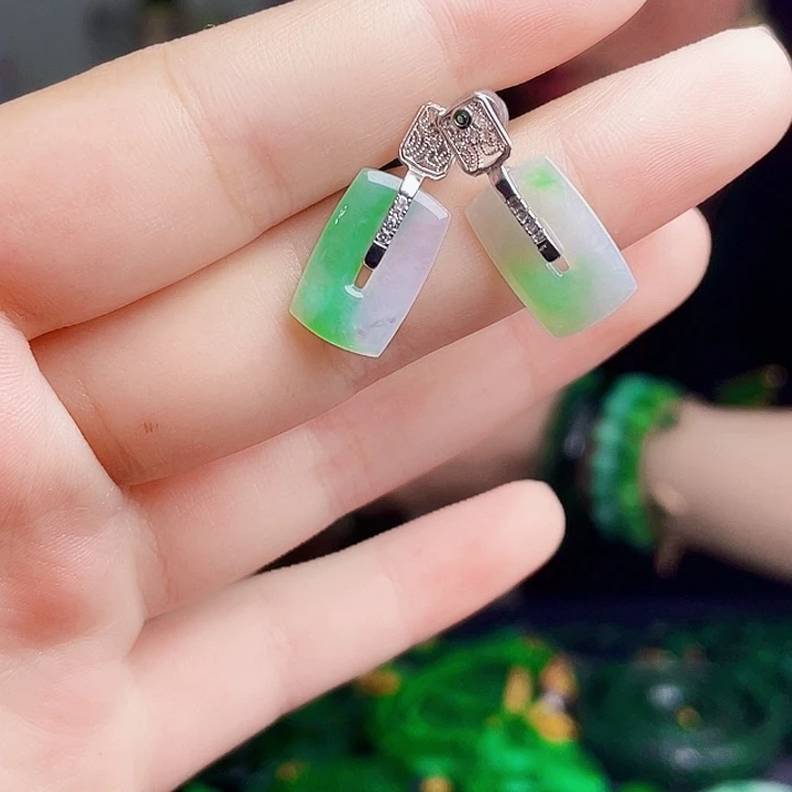 翡翠银S925镶嵌颈饰多样性