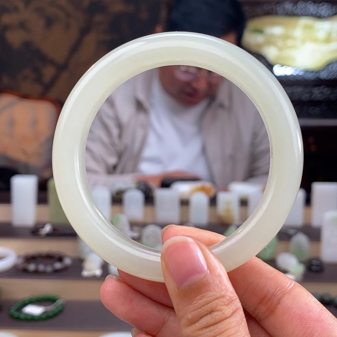 【闪购商品】和田玉手镯未镶嵌