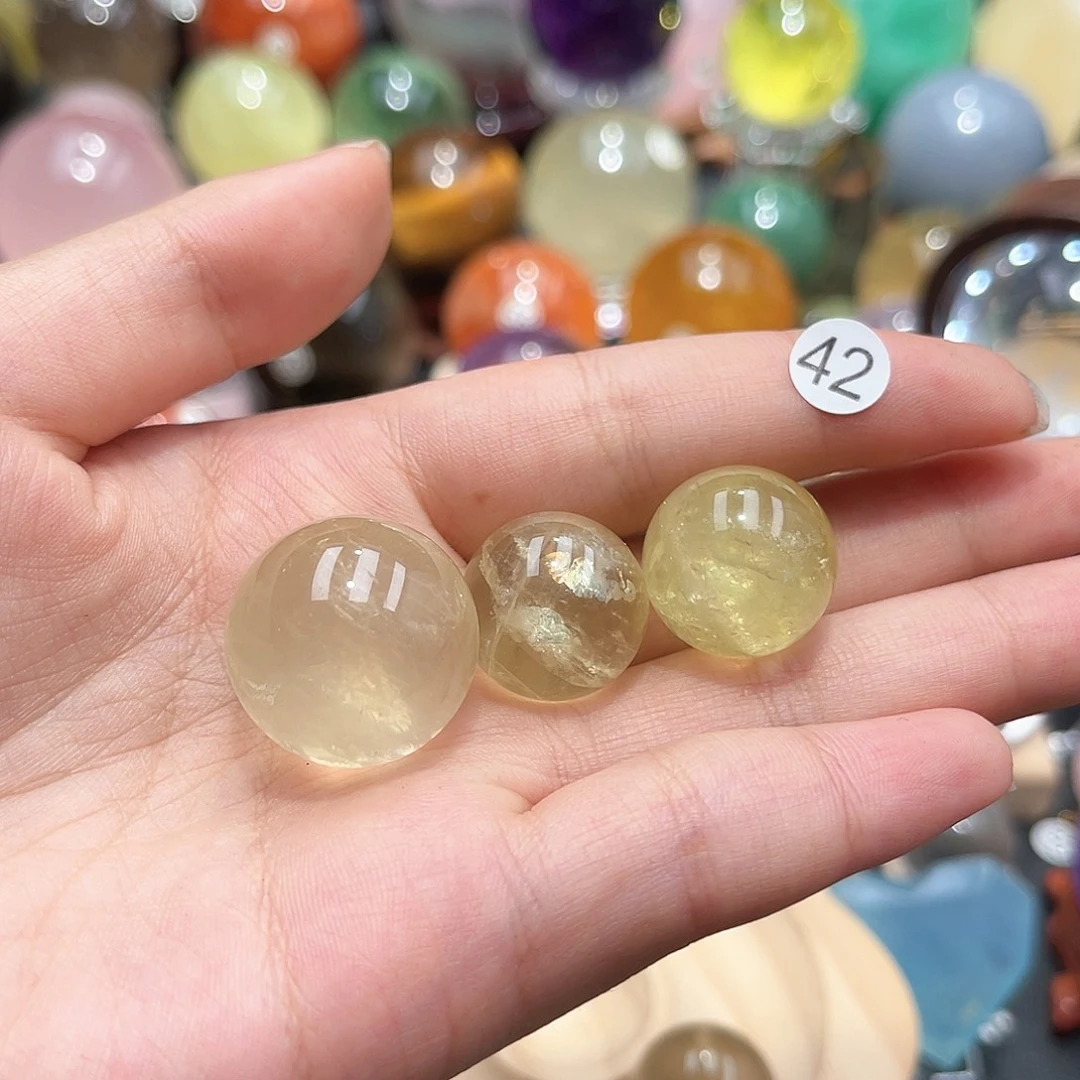 @***樂未镶嵌珠宝半成品水晶微瑕1.8/2.2打通孔不退不换