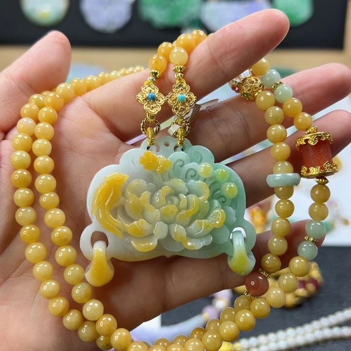 颈饰未镶嵌翡翠吊坠