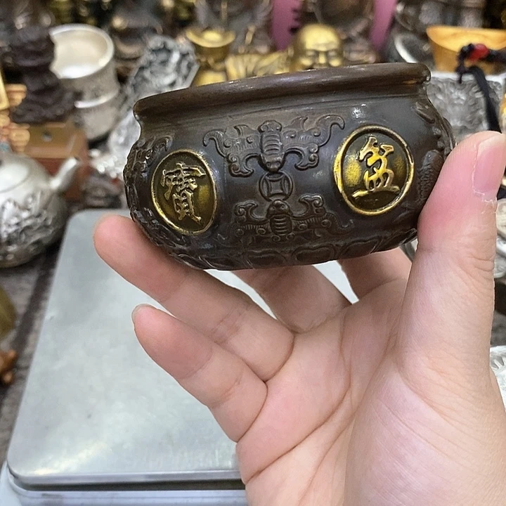 铜器工艺品一个一个