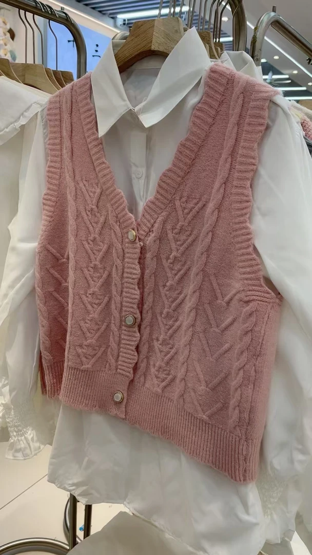 白衬衫搭配马甲针织背心女春秋新款洋气宽松短款毛衣叠穿坎肩开衫